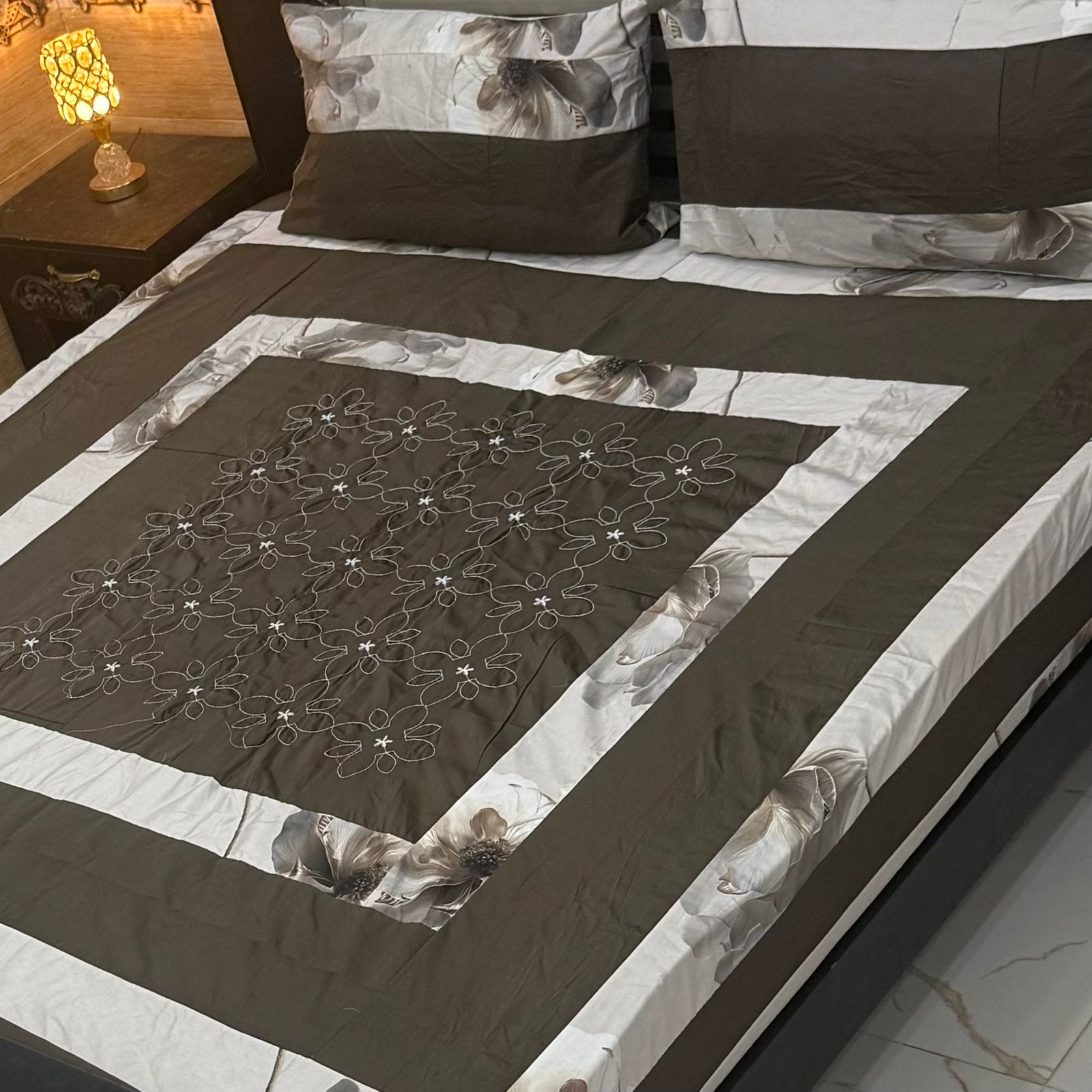 Patch Work Bedsheets Embroidered Or Panel  Stuff : Cotton King Size Export Quality